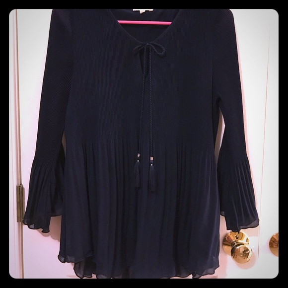 Romantic Blue Blouse - Picture 1 of 2